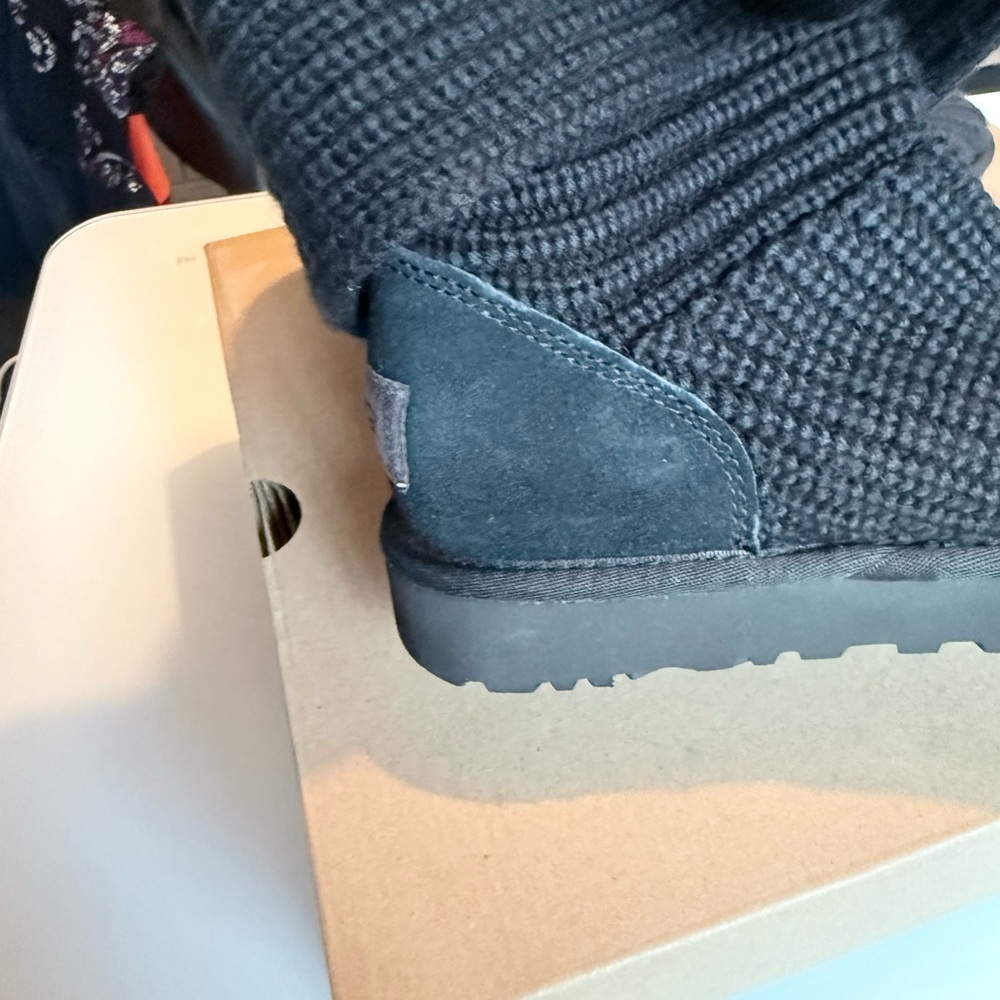 NIB UGG Classic Cardy Knit Button Boots – Black – Women’s Size 8 (Authentic) - Picture 7 of 10